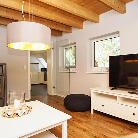 Ruhig Und Idyllische Lage, Strandnah, Gratis Nutzung Vom Ahoi Erlebnisbad Und Sauna In Sellin - Gutshaus Silvitz 03 Apartamento Bergen Auf Rugen