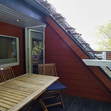 Apartment Gutshaus Silvitz: Beachside Serenity With Ahoi Access *
