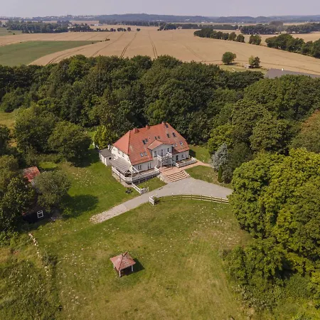 Ruhig Und Idyllische Lage, Strandnah, Gratis Nutzung Vom Ahoi Erlebnisbad Und Sauna In Sellin - Gutshaus Silvitz 03 Apartamento