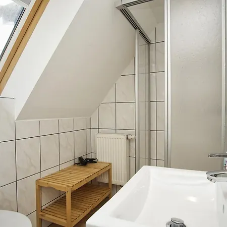 Gutshaus Silvitz Nr 03 Mit Sauna- Und Schwimmbadnutzung Im Ahoi Erlebnisbad Sellin * Bergen Auf Rugen