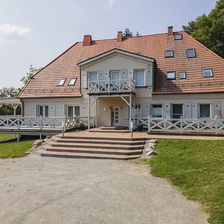 Gutshaus Silvitz Nr 03 Mit Sauna- Und Schwimmbadnutzung Im Ahoi Erlebnisbad Sellin *