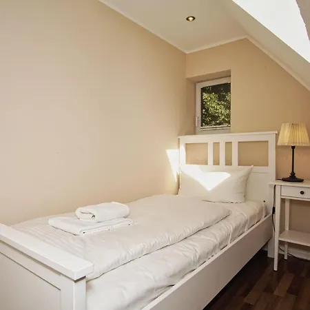 Apartment Gutshaus Silvitz: Beachside Serenity With Ahoi Access *