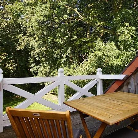Gutshaus Silvitz Nr 03 Mit Sauna- Und Schwimmbadnutzung Im Ahoi Erlebnisbad Sellin Lejlighed Bergen Auf Rugen