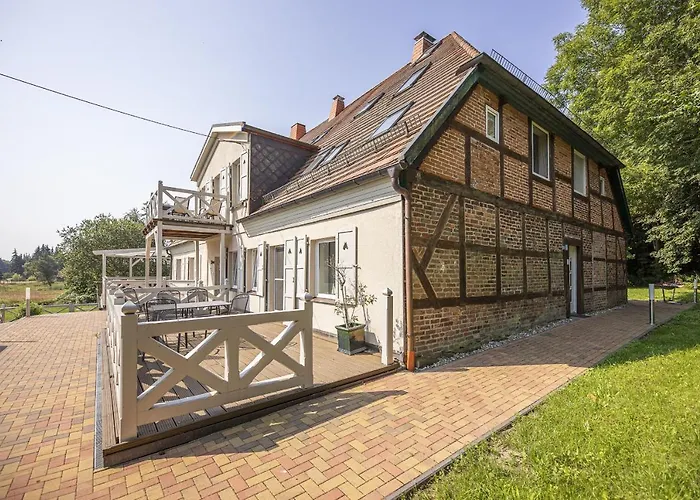 Διαμέρισμα Ruhig Und Idyllische Lage, Strandnah, Gratis Nutzung Vom Ahoi Erlebnisbad Und Sauna In Sellin - Gutshaus Silvitz 03